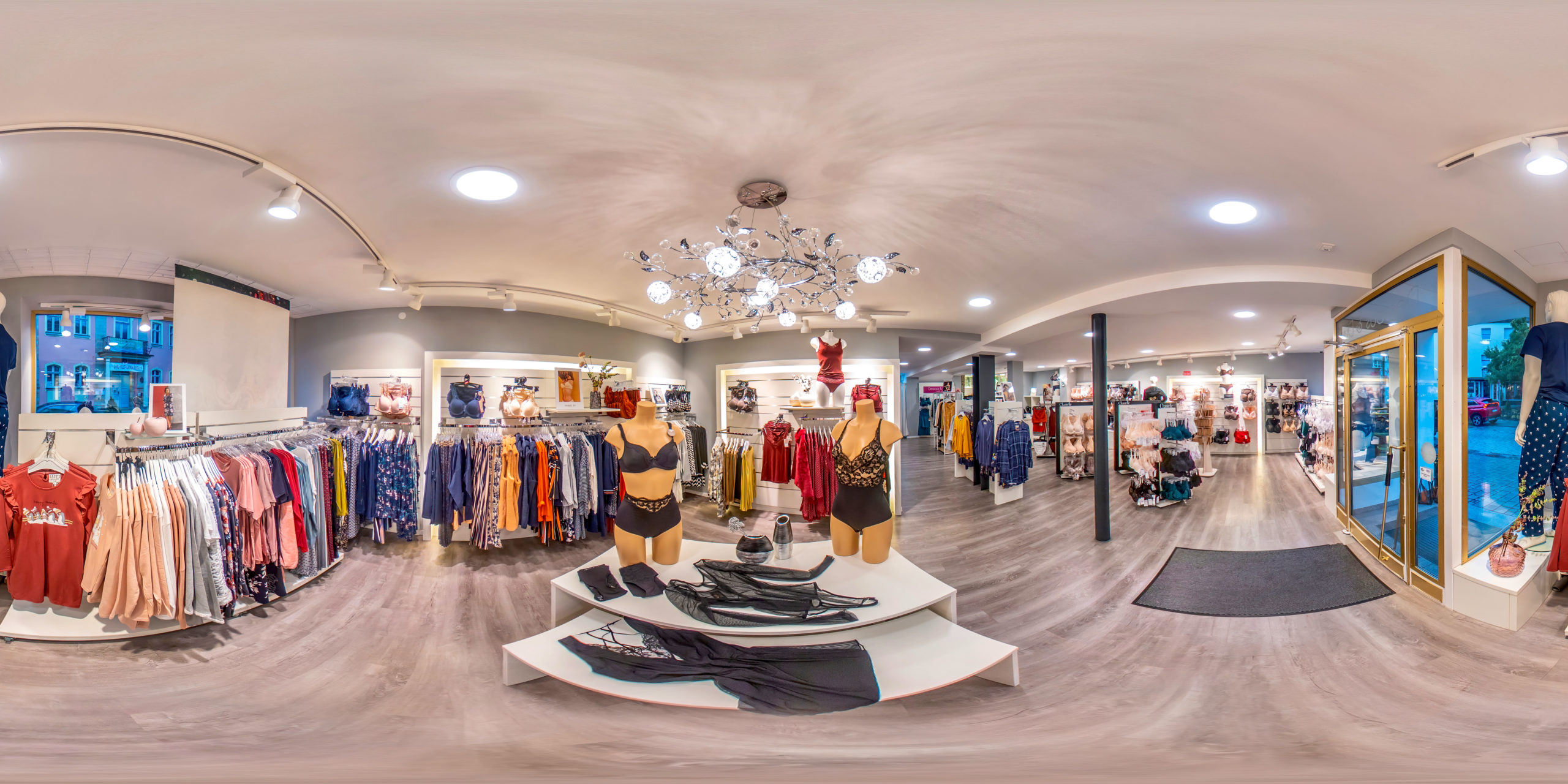 Google Streetview Fotograf Roth, 360 Grad Fotos & virtueller Rundgang Wäscheladen Einzelhandel